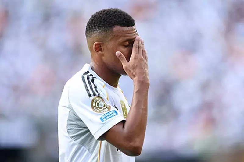 بيان رسمي من باريس سان جيرمان حول قضية مبابي