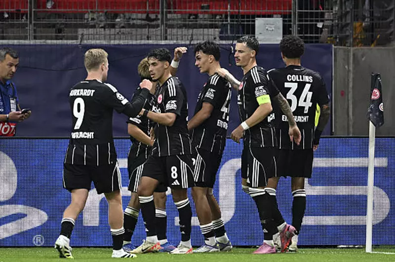 شتوتجارت وفرانكفورت ينتصران.. وسقوط سان باولي